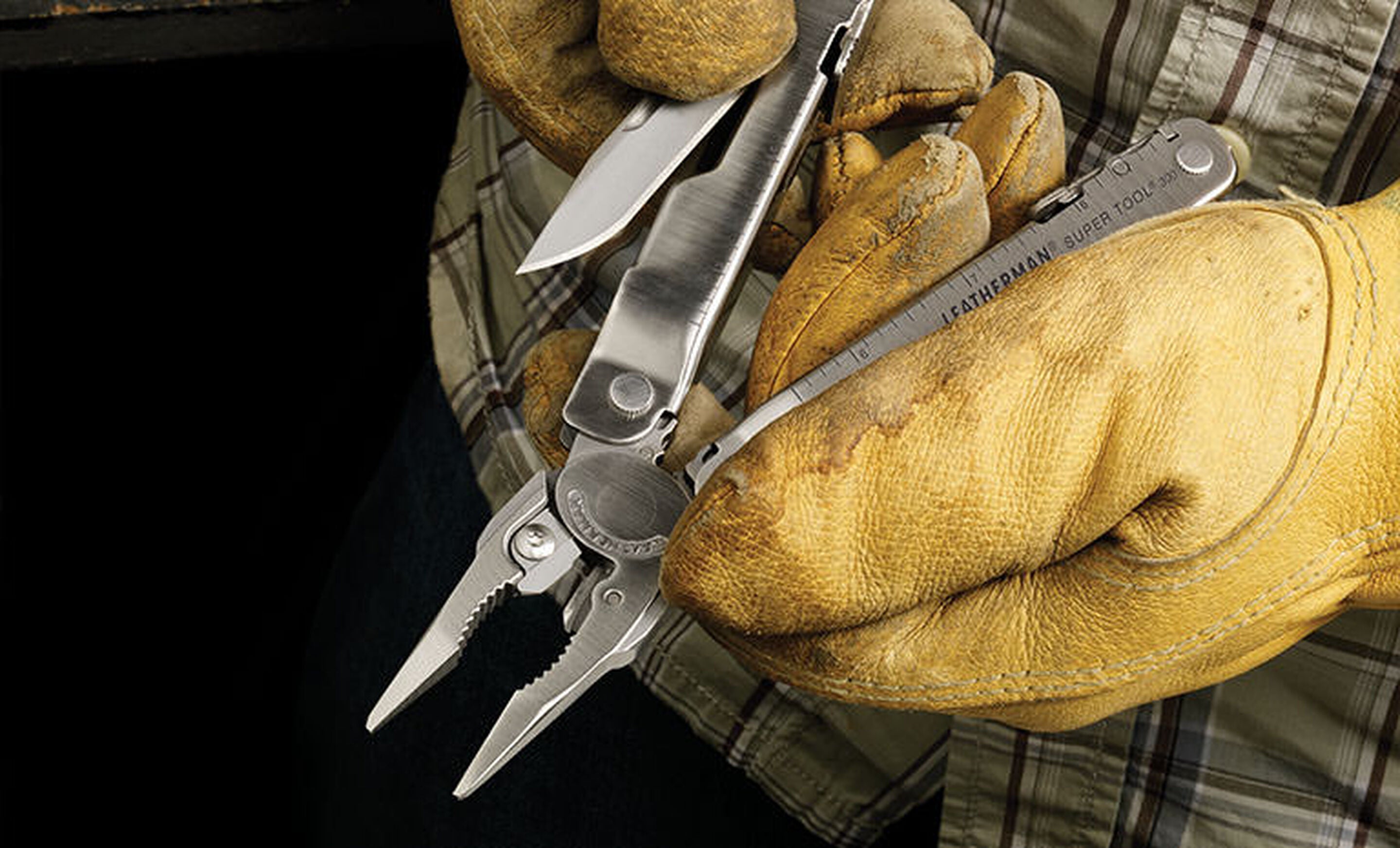 Super Tool® 300 Stainless- Nylon Sheath